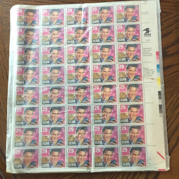 Sheet (40)of $.29 Elvis stamps.